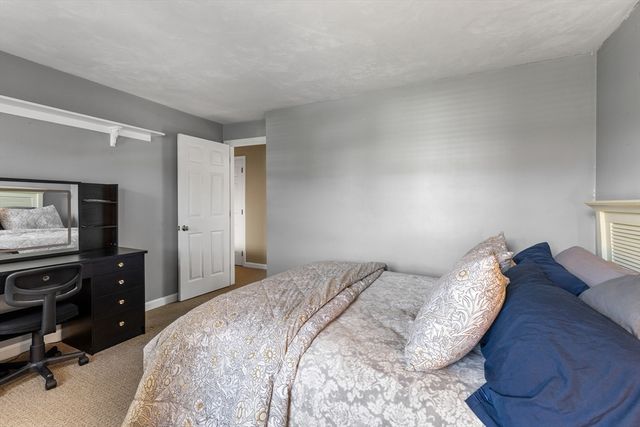 30 Sheffield Place, Mashpee, MA 02649