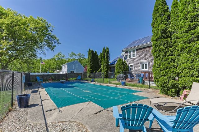 30 Sheffield Place, Mashpee, MA 02649