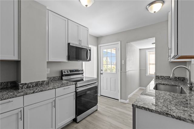 3065 Latonia Avenue, Dormont, PA 15216