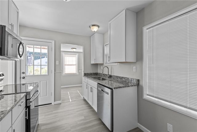 3065 Latonia Avenue, Dormont, PA 15216