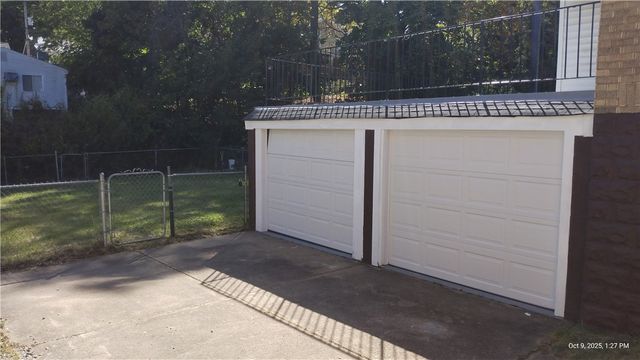 3065 Latonia Avenue, Dormont, PA 15216