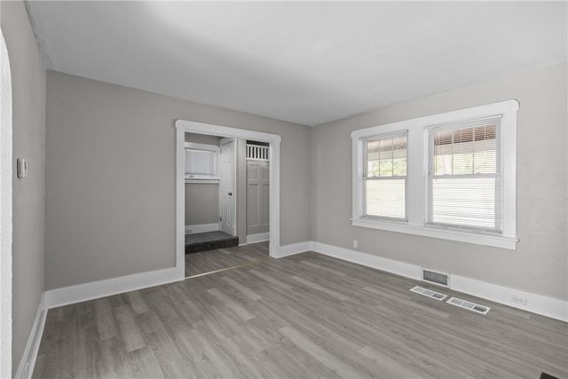 3065 Latonia Avenue, Dormont, PA 15216