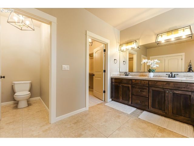 8614 Sw LOGAN Ln, Tualatin, OR 97062