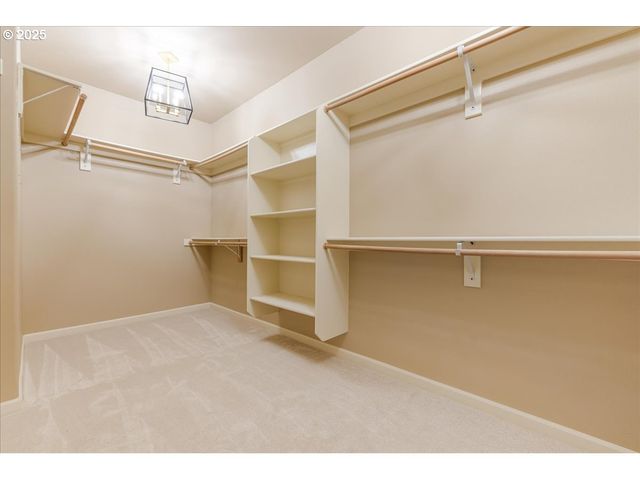 8614 Sw LOGAN Ln, Tualatin, OR 97062