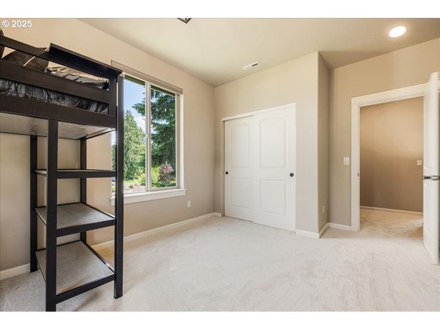 8614 Sw LOGAN Ln, Tualatin, OR 97062