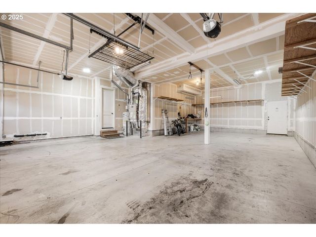 8614 Sw LOGAN Ln, Tualatin, OR 97062