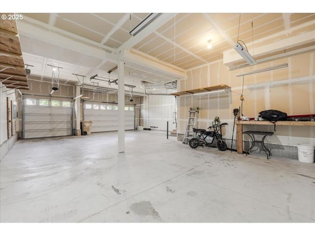 8614 Sw LOGAN Ln, Tualatin, OR 97062