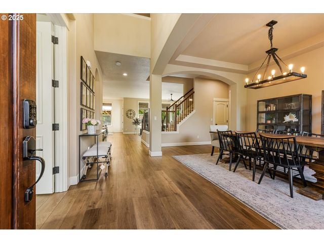 8614 Sw LOGAN Ln, Tualatin, OR 97062