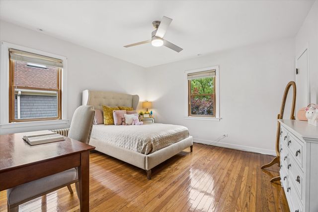 301 W Cossitt Avenue, La Grange, IL 60525