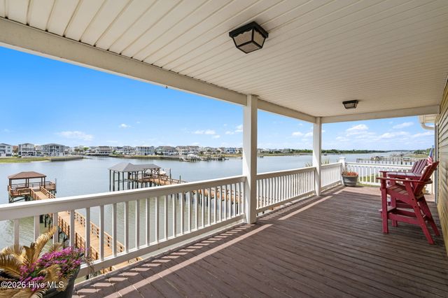 2022 W Sea Aire Canal SW, Supply, NC 28462