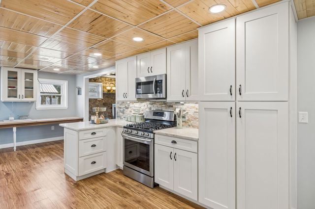 635 Cane Creek Rd, Hohenwald, TN 38462