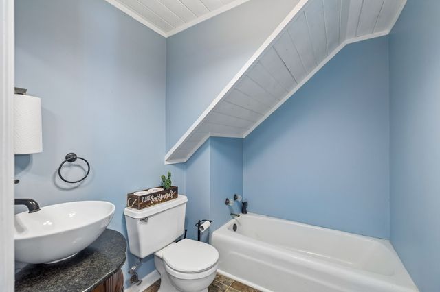 635 Cane Creek Rd, Hohenwald, TN 38462