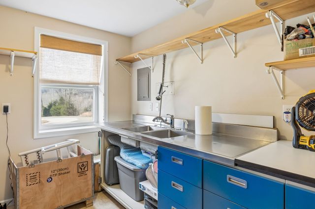 635 Cane Creek Rd, Hohenwald, TN 38462