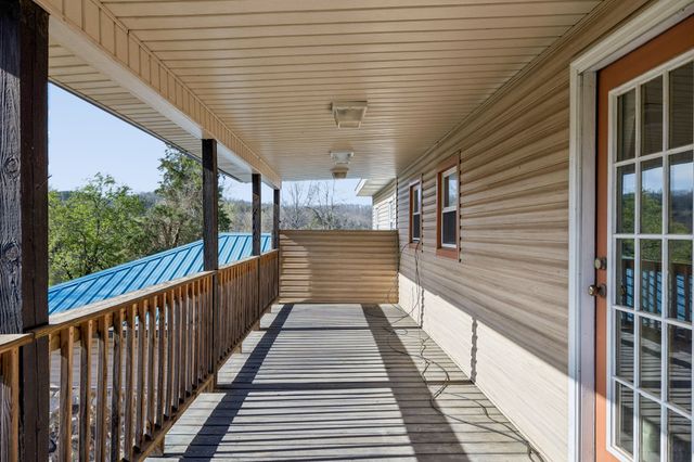 635 Cane Creek Rd, Hohenwald, TN 38462