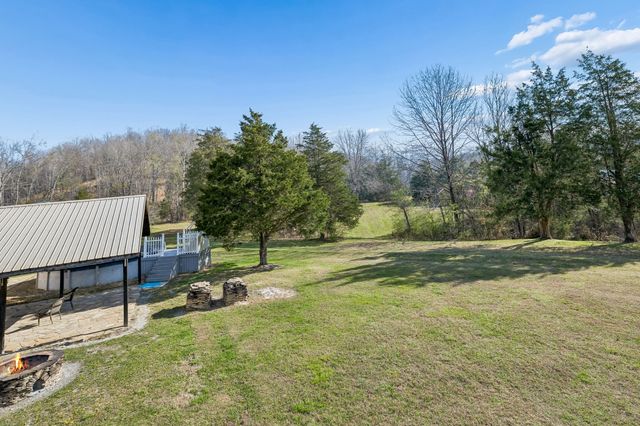 635 Cane Creek Rd, Hohenwald, TN 38462