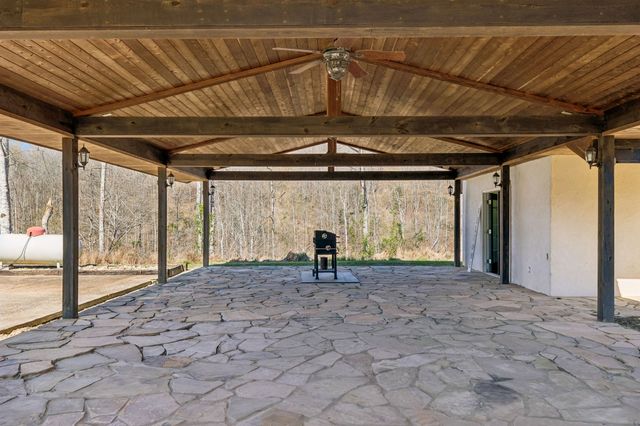 635 Cane Creek Rd, Hohenwald, TN 38462