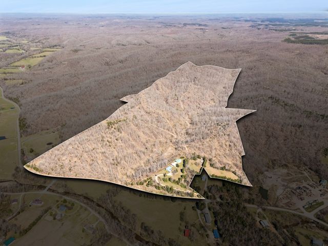 635 Cane Creek Rd, Hohenwald, TN 38462