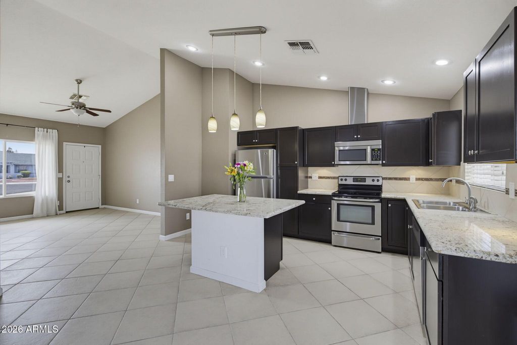 11759 N 68TH Avenue, Peoria, AZ 85345 — photo 5