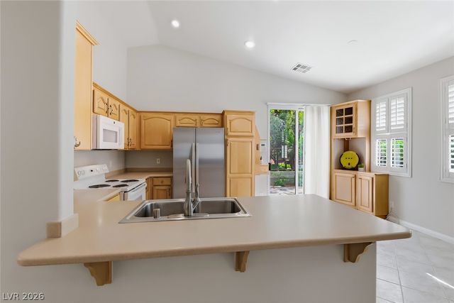 9765 Floweret Avenue, Las Vegas, NV 89117