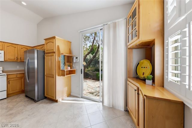 9765 Floweret Avenue, Las Vegas, NV 89117