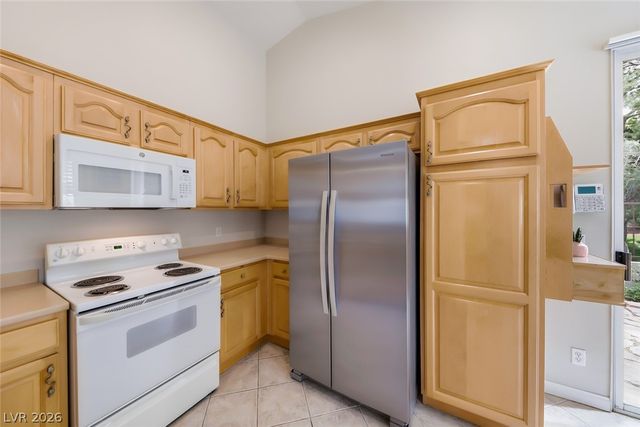 9765 Floweret Avenue, Las Vegas, NV 89117