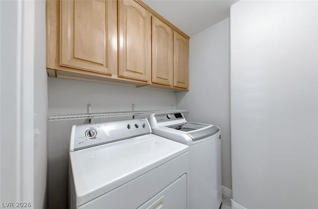 9765 Floweret Avenue, Las Vegas, NV 89117