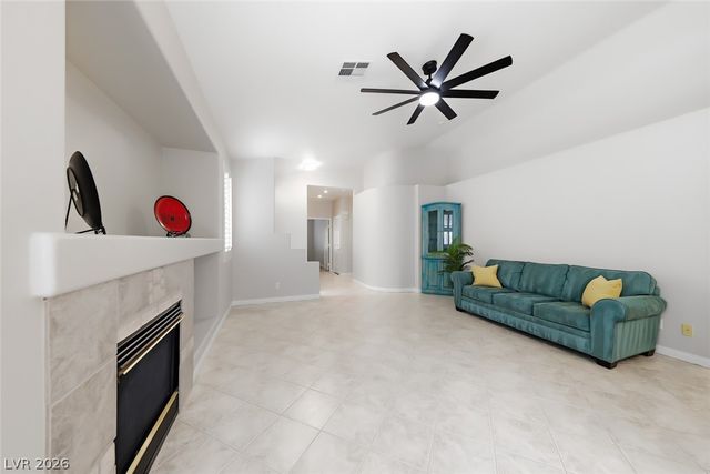 9765 Floweret Avenue, Las Vegas, NV 89117