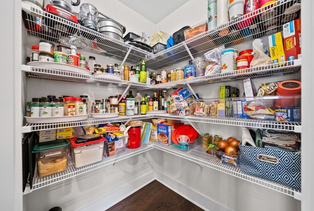 333 Frontier Dr, Clarksville, TN 37043