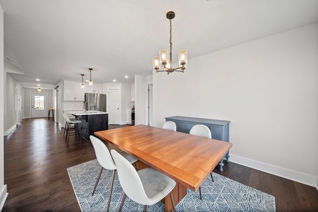 333 Frontier Dr, Clarksville, TN 37043