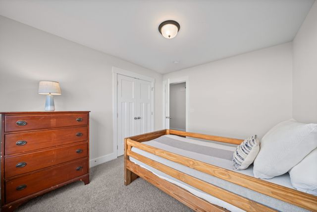 333 Frontier Dr, Clarksville, TN 37043