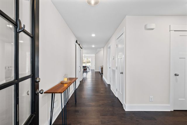 333 Frontier Dr, Clarksville, TN 37043