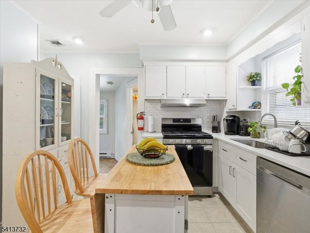 46 Maple St, Bloomfield Twp., NJ 07003