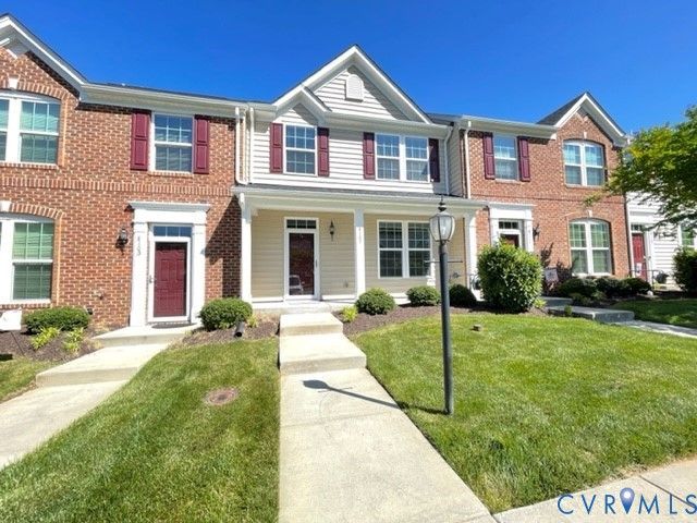 8107 Creekside Village Dr, Mechanicsville, VA 23111