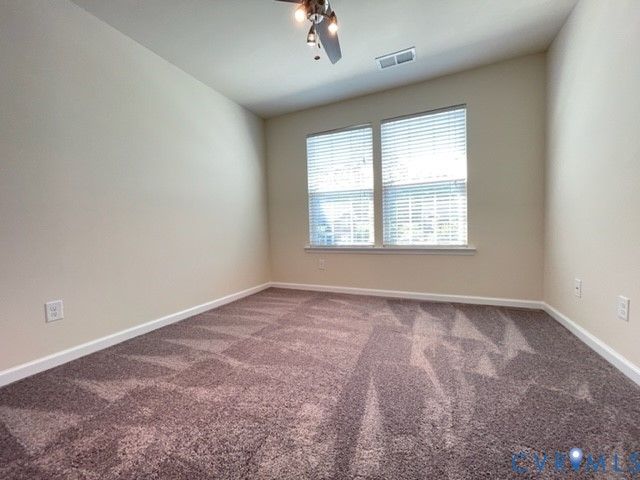 8107 Creekside Village Dr, Mechanicsville, VA 23111