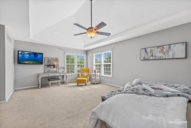 3811 Sunburst Lane, Naperville, IL 60564