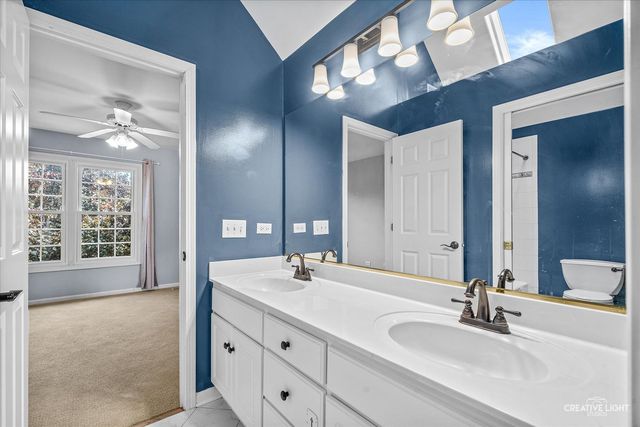 3811 Sunburst Lane, Naperville, IL 60564