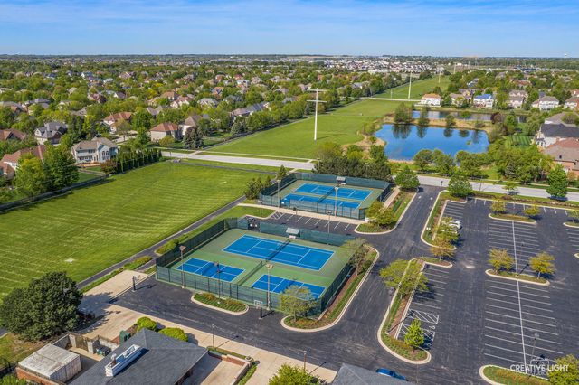 3811 Sunburst Lane, Naperville, IL 60564