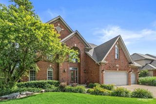 3811 Sunburst Lane, Naperville, IL 60564