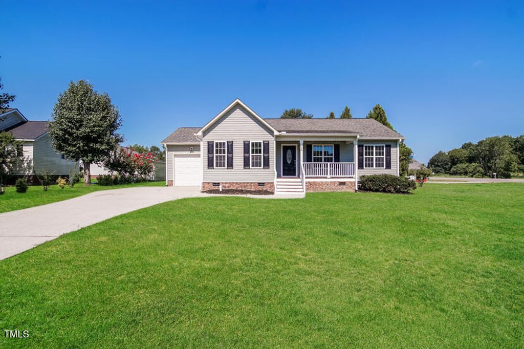 28 Jc Drive, Selma, NC 27576