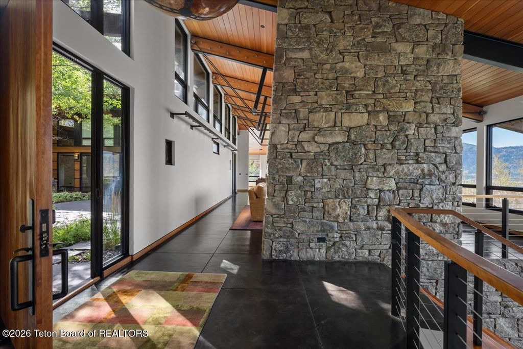 525 INDIAN SPRINGS Drive, Jackson, WY 83001 photo 4