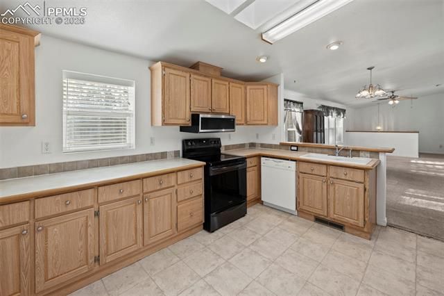 46 Kingston Circle, Florissant, CO 80816