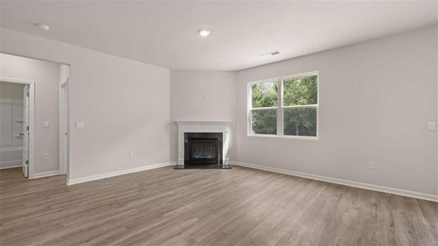 200 Friendship Oak Way, Hampton, GA 30228