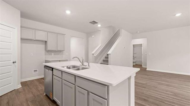 200 Friendship Oak Way, Hampton, GA 30228