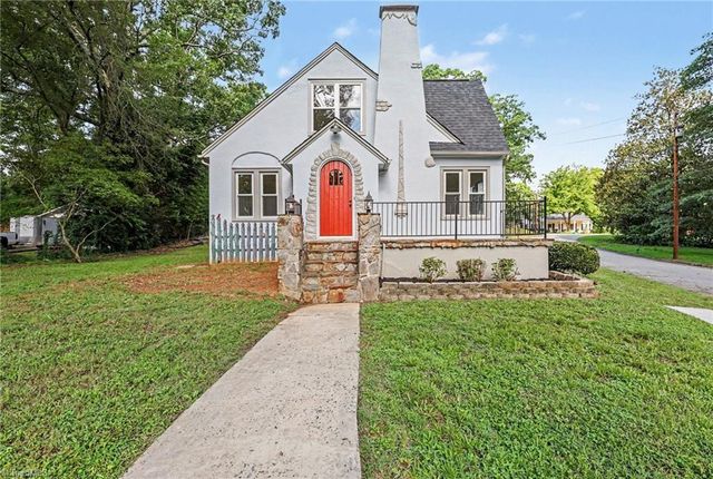 210 Stone Street, Thomasville, NC 27360