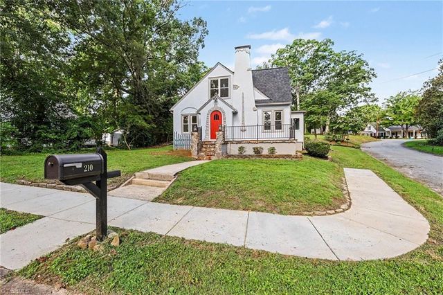 210 Stone Street, Thomasville, NC 27360
