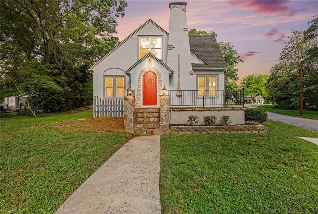 210 Stone Street, Thomasville, NC 27360