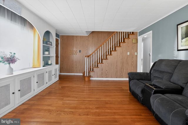 548 BELMONT ST, Pottstown, PA 19464