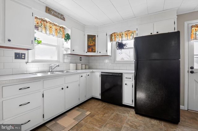 548 BELMONT ST, Pottstown, PA 19464