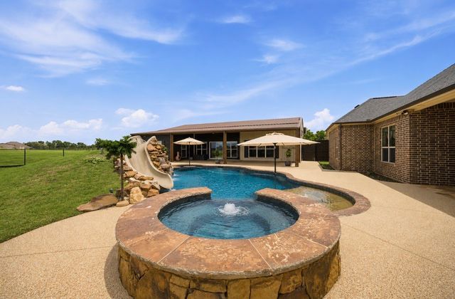 2447 County Road 2710, Caddo Mills, TX 75135
