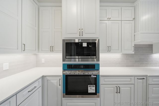 28019 E 107th Street S, Coweta, OK 74429